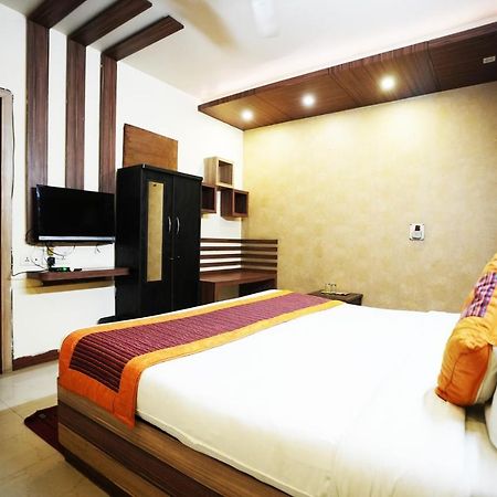 Hotel Classic Neu-Delhi Exterior foto