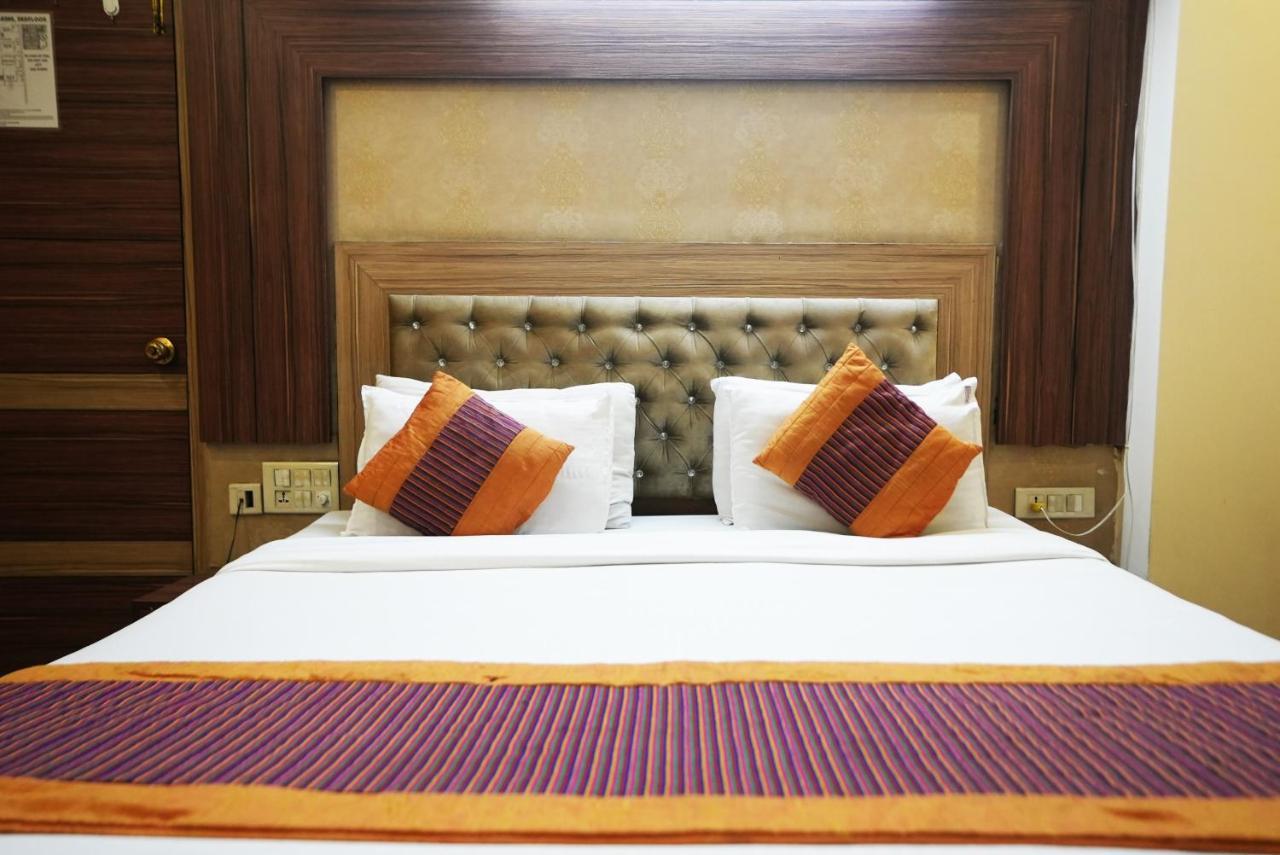 Hotel Classic Neu-Delhi Exterior foto