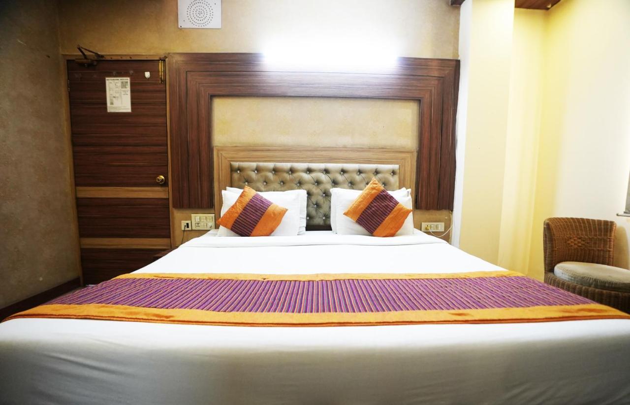 Hotel Classic Neu-Delhi Exterior foto